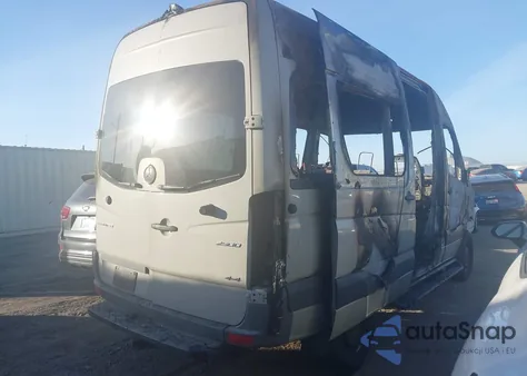 2018 Mercedes-Benz Sprinter 2500 Standard Roof V6 z USA, uszkodzony, nr VIN WDAFE7CD3JP599622